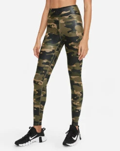Nike Dri-Fit One Women's Mid-Rise Camo Leggings