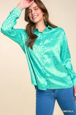 Umgee Emerald Animal Print Long Sleeve Top